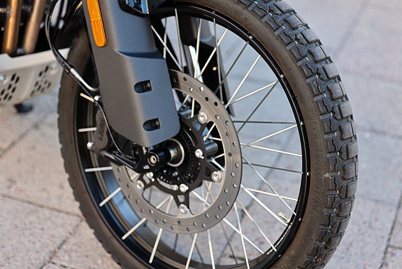 CFMOTO 450 MT Nebula black DEMO 4 of 12