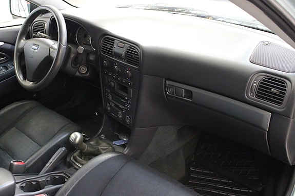 Volvo S40 9 of 13