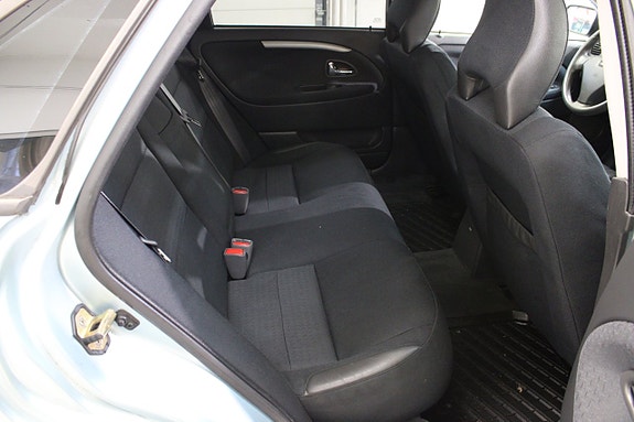 Volvo S40 8 of 13