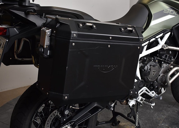 Triumph 900 Rally Pro / Sidoväskor/ Topbox 15 of 19