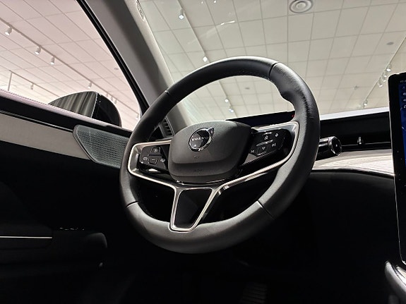 Volvo ES90 19 of 22