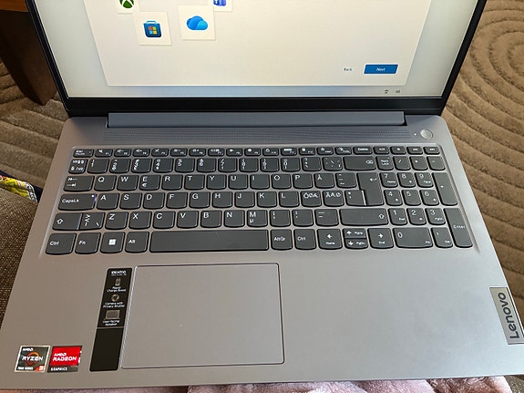 Lenovo laptop 15 tum silver