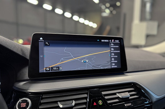 BMW 530e 19 of 24