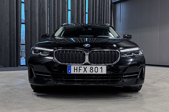 BMW 530e 11 of 24