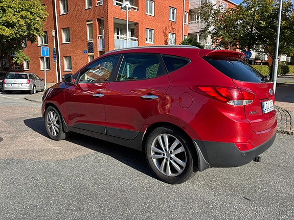Hyundai ix35 3 of 10