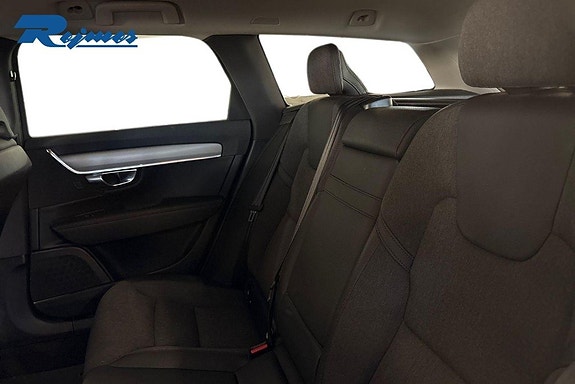 Volvo V90 17 of 29