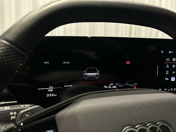 Audi Q6 e-tron 13 of 17