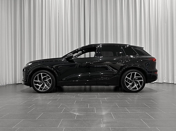 Audi Q6 e-tron 2 of 17