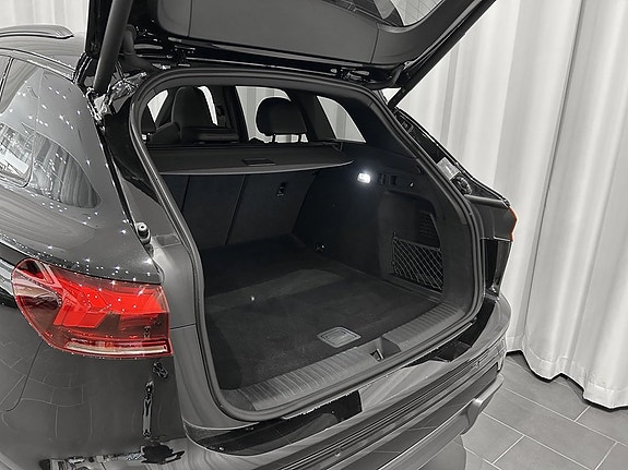 Audi Q6 e-tron 4 of 17