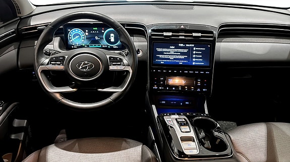 Hyundai Tucson 4 of 13