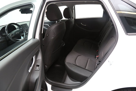 Hyundai i30 9 of 13