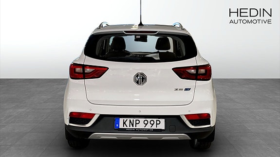 MG ZS 7 of 9