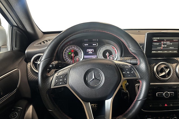 Mercedes-Benz A250 7 of 11