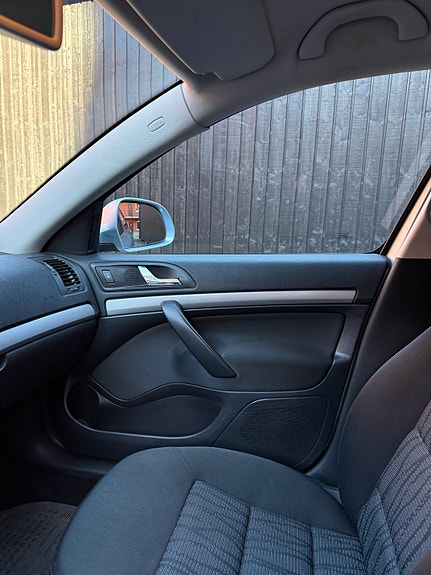 Skoda Octavia 7 of 12