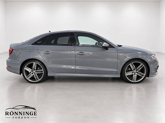 Audi A3 3 of 13