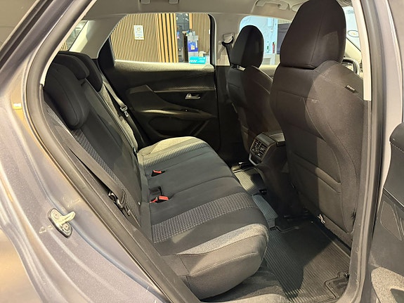 Peugeot 3008 21 of 27