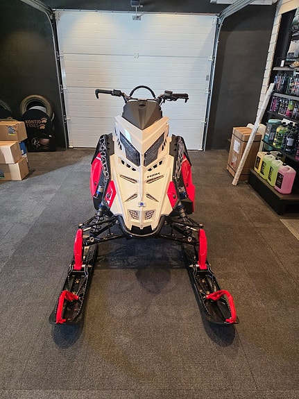 Polaris 850 Rmk 7S Display Khaos 155" OMG LEV