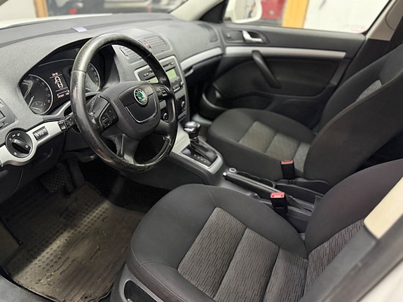 Skoda Octavia 6 of 9