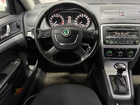 Skoda Octavia 8 of 9