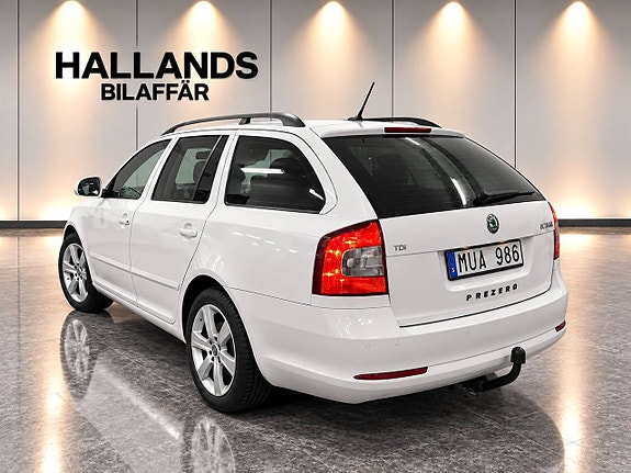 Skoda Octavia 3 of 9