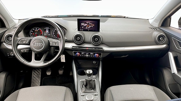 Audi Q2 10 of 12