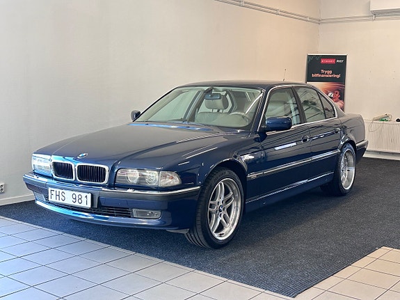 BMW 728 4 of 24