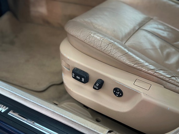 BMW 728 18 of 24