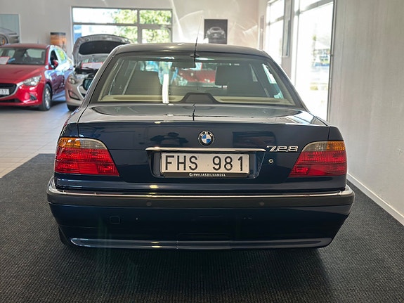 BMW 728 3 of 24
