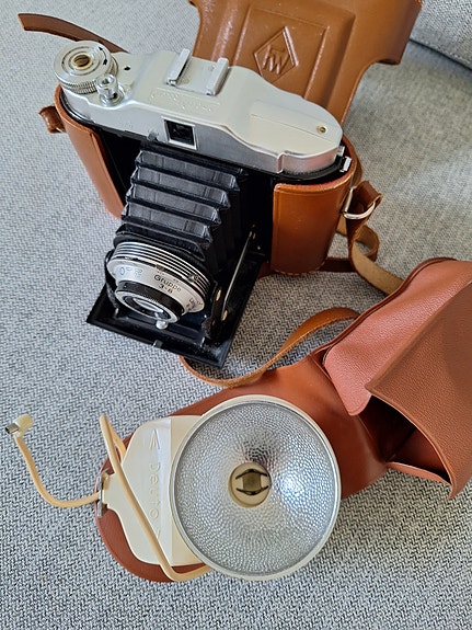 Product image 1 of 4