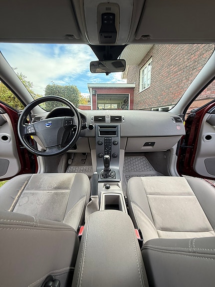 Volvo S40 3 of 7