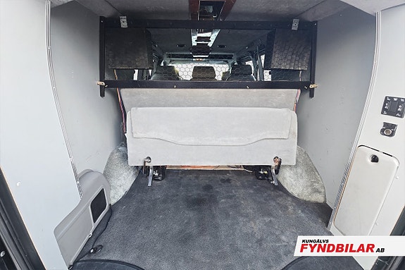 Chevrolet Express 5 of 13