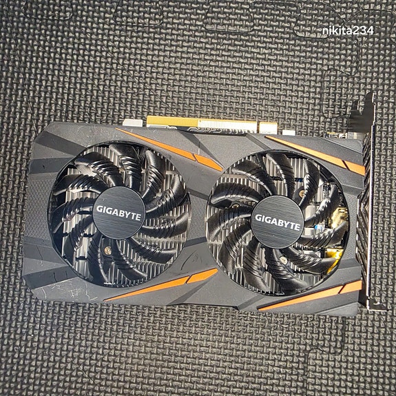 Product image 1 of 3