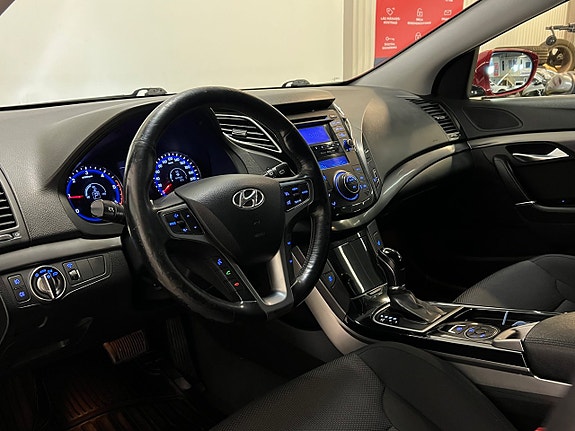 Hyundai i40 10 of 30