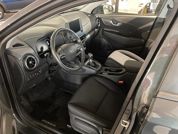 Hyundai Kona 5 of 8