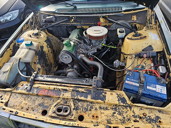 Volvo 245 4 of 4