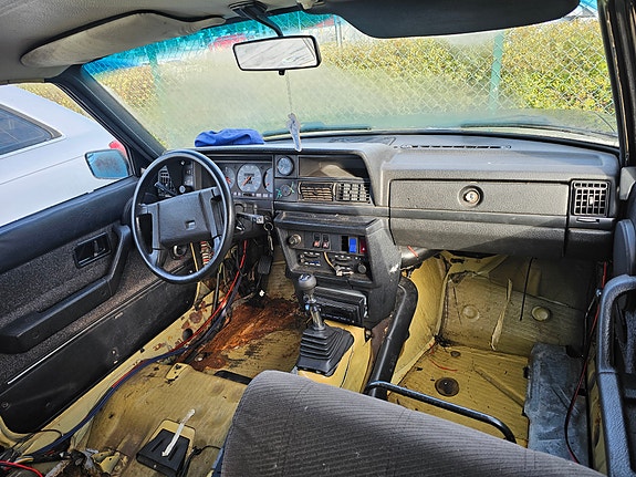 Volvo 245 3 of 4