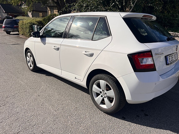 Skoda Fabia 5 of 9