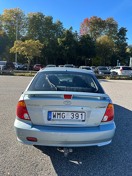 Hyundai Accent 5 of 8