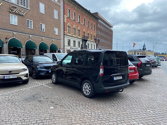 Ford Tourneo Courier 12 of 12