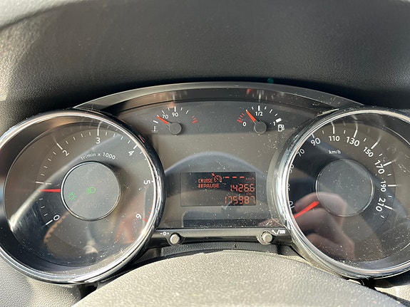 Peugeot 5008 20 of 29