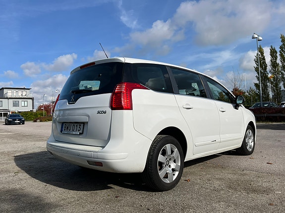 Peugeot 5008 12 of 29