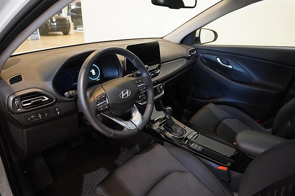 Hyundai i30 2 of 14