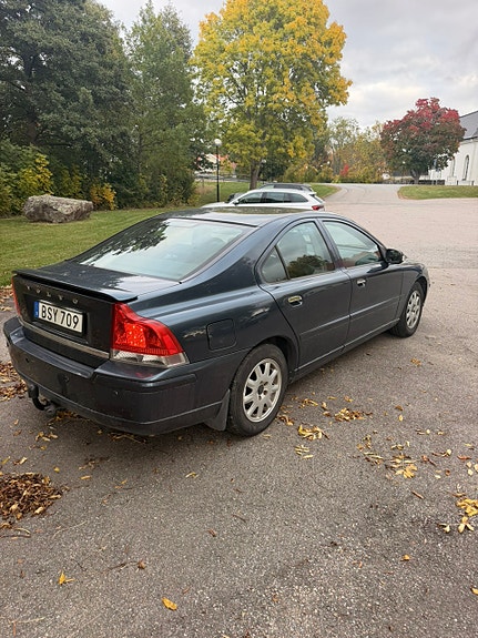 Volvo S60 4 of 10