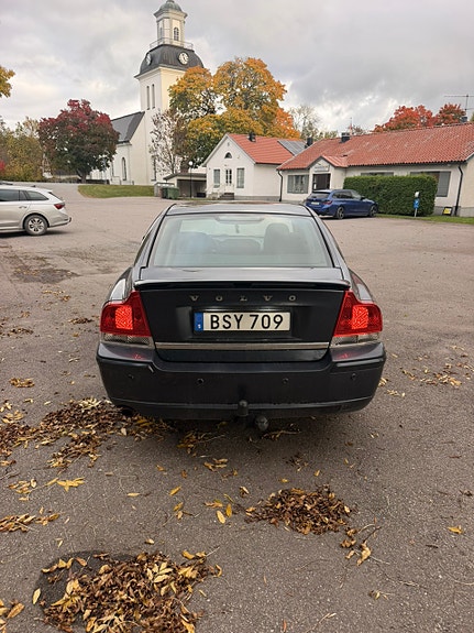 Volvo S60 7 of 10