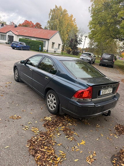 Volvo S60 5 of 10