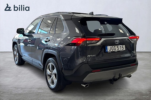 Toyota RAV4 2 of 30