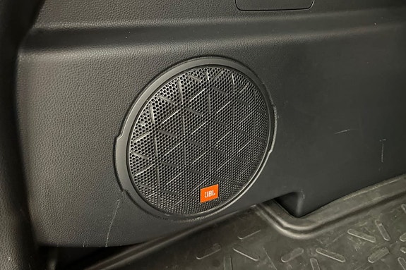 Toyota RAV4 21 of 30