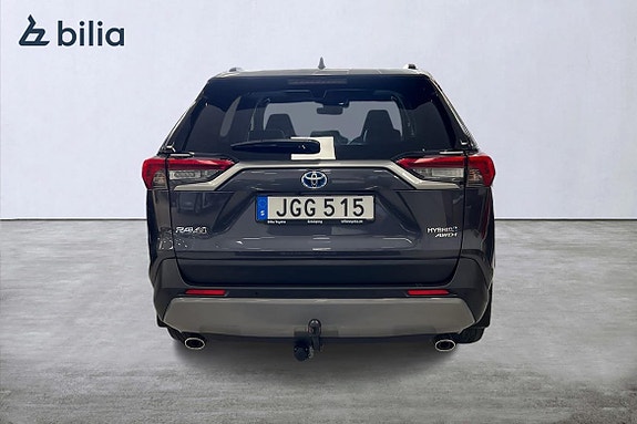 Toyota RAV4 5 of 30