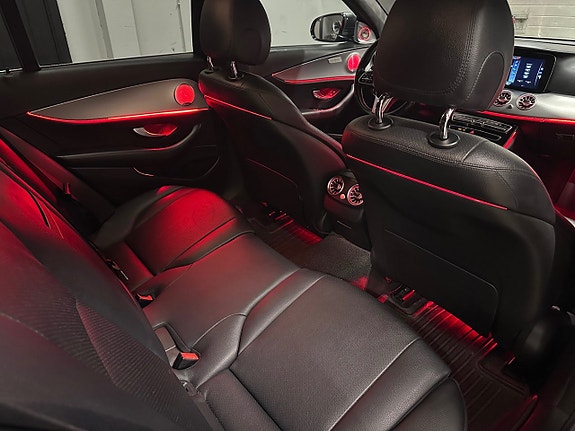 Mercedes-Benz E 220 d 22 of 26