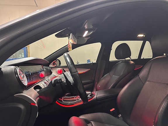 Mercedes-Benz E 220 d 13 of 26
